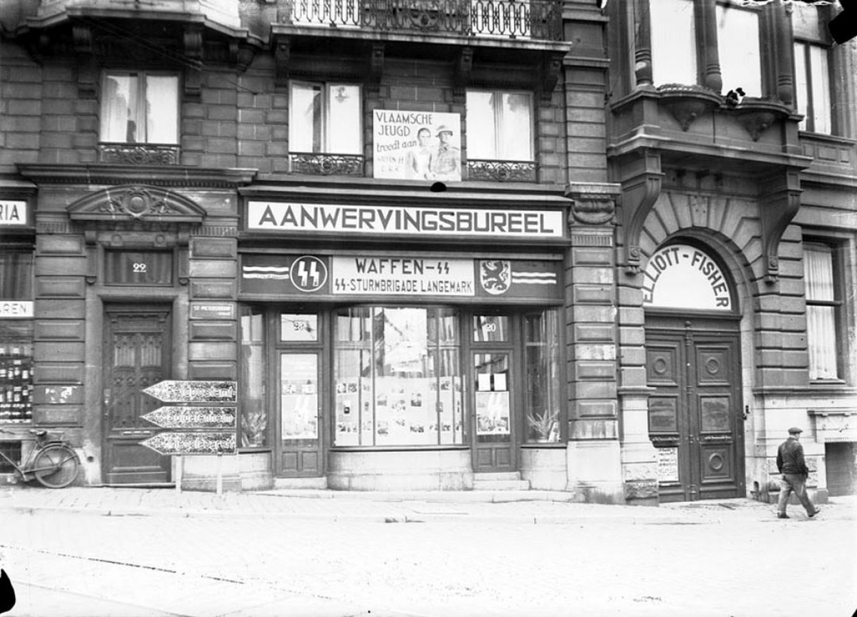 Aanwervingsbureel voor de Stormbrigade Langemarck in Gent ca. 1943-44